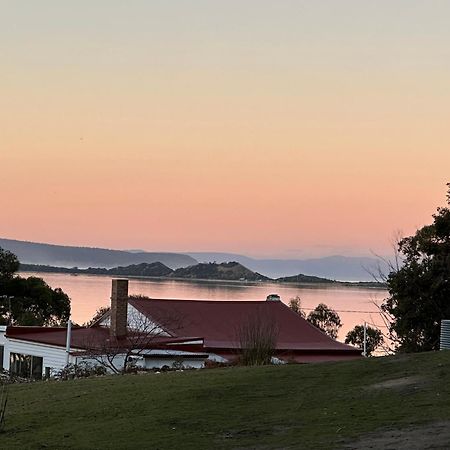 Wylah Cottage For A Peaceful Bruny Island Escape With Water Views, Fireplace & Wallabies Simpsons Bay Exterior foto